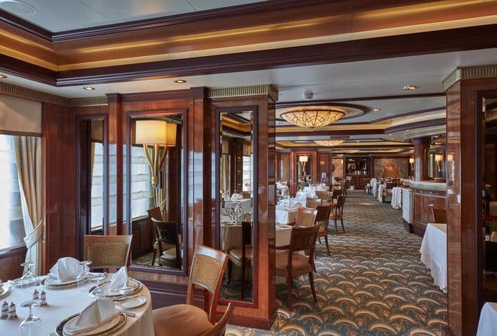 Cunard - Queen Elizabeth - Britannia Club Restaurant 1.jpg
